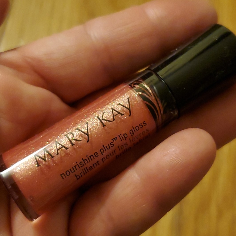 Mary Kay Nourishine Plus Lip Gloss - Fancy Nancy
